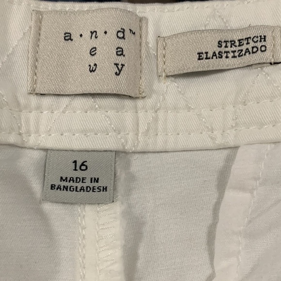 A New Day Stretch Elastizado Shorts Sz 16 NWT, side hidden zipper - Picture 4 of 7